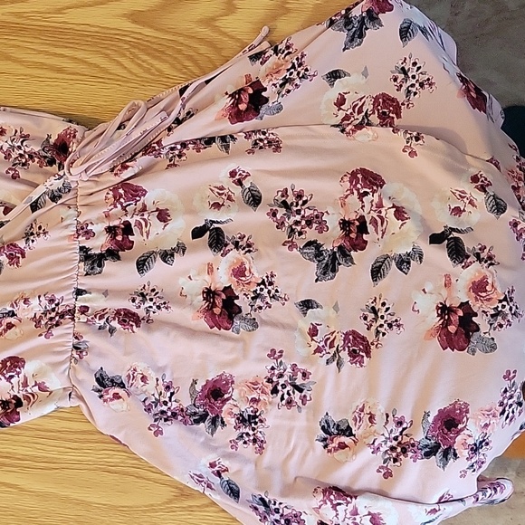 Floral Wrap Dress - Picture 3 of 4